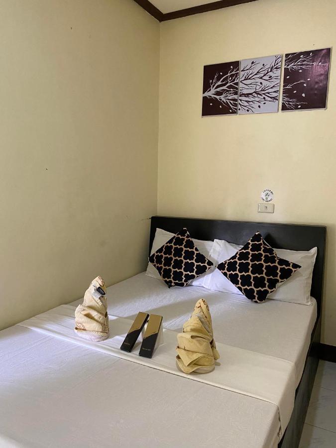 Mia Affordable Rooms エルニド エクステリア 写真